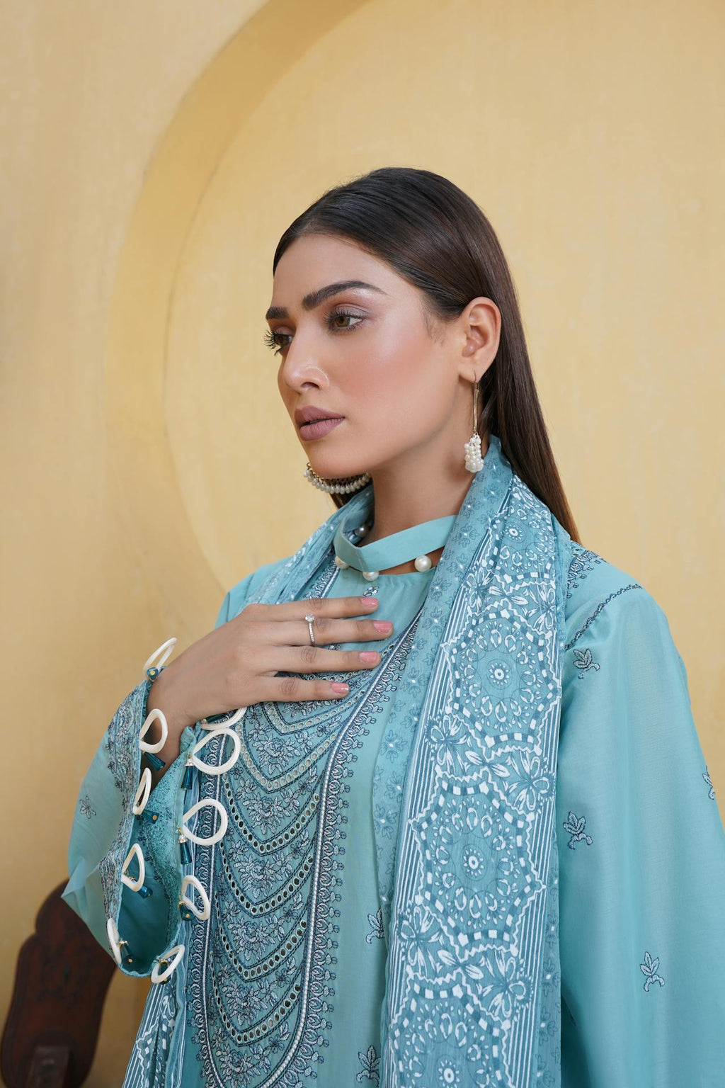 Global Fashion, Local Roots: Reyna Fabrics' Commitment to Innovation in Textiles