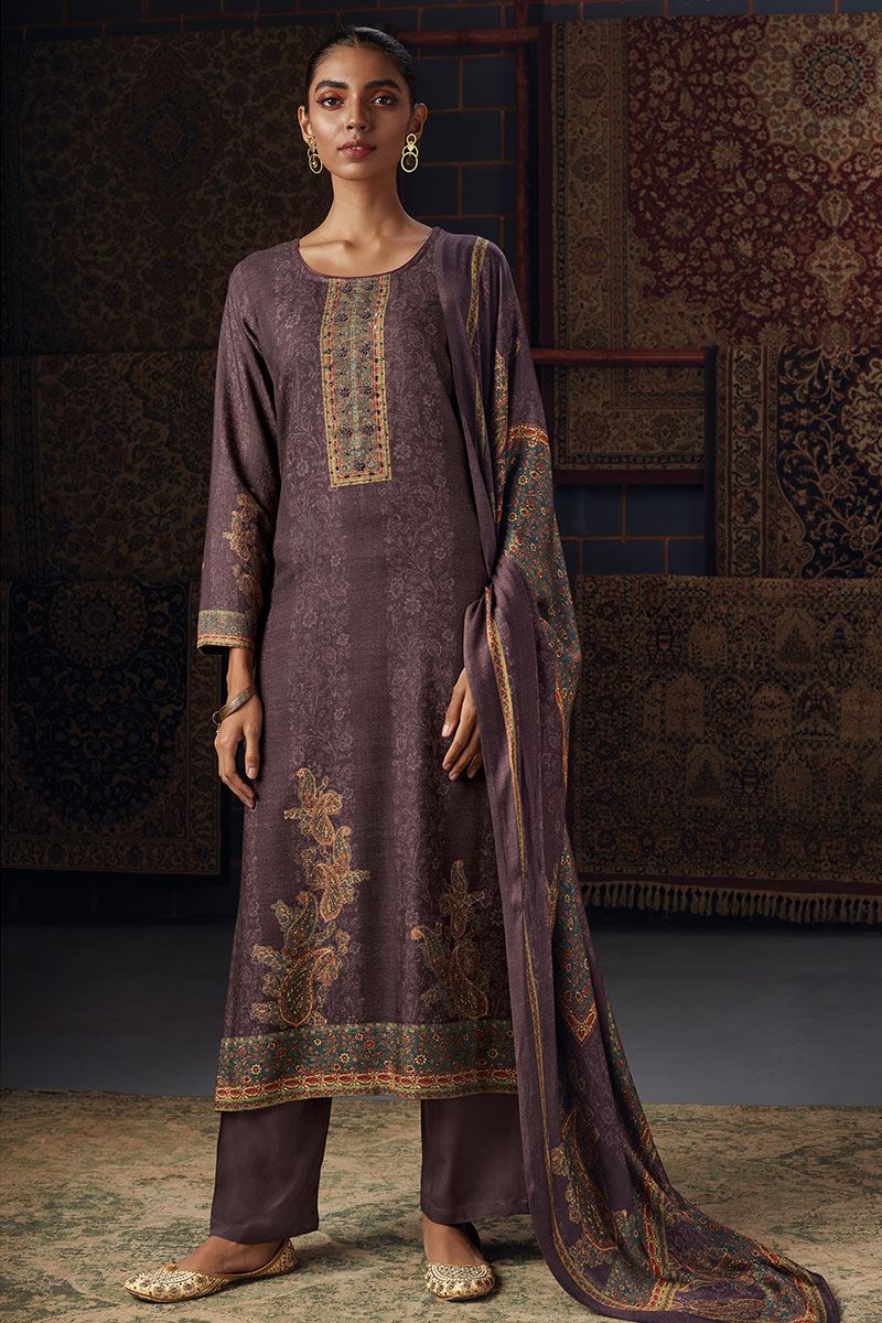sakhi volume 2 reyna